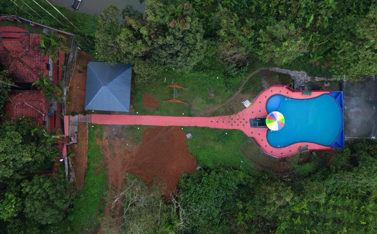 Clay Resort By Bestinn Leisure - Wayanad Padinjarathara Exterior foto
