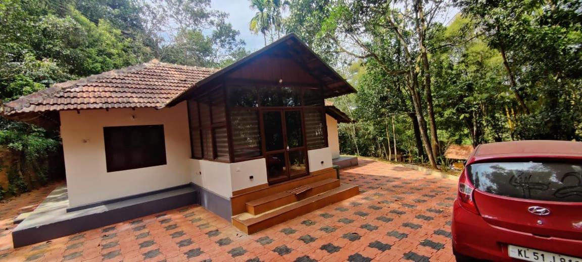 Clay Resort By Bestinn Leisure - Wayanad Padinjarathara Exterior foto