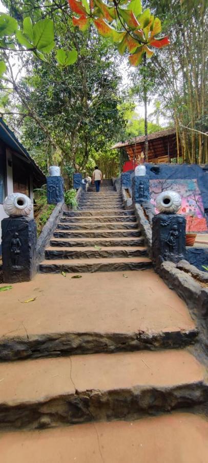 Clay Resort By Bestinn Leisure - Wayanad Padinjarathara Exterior foto