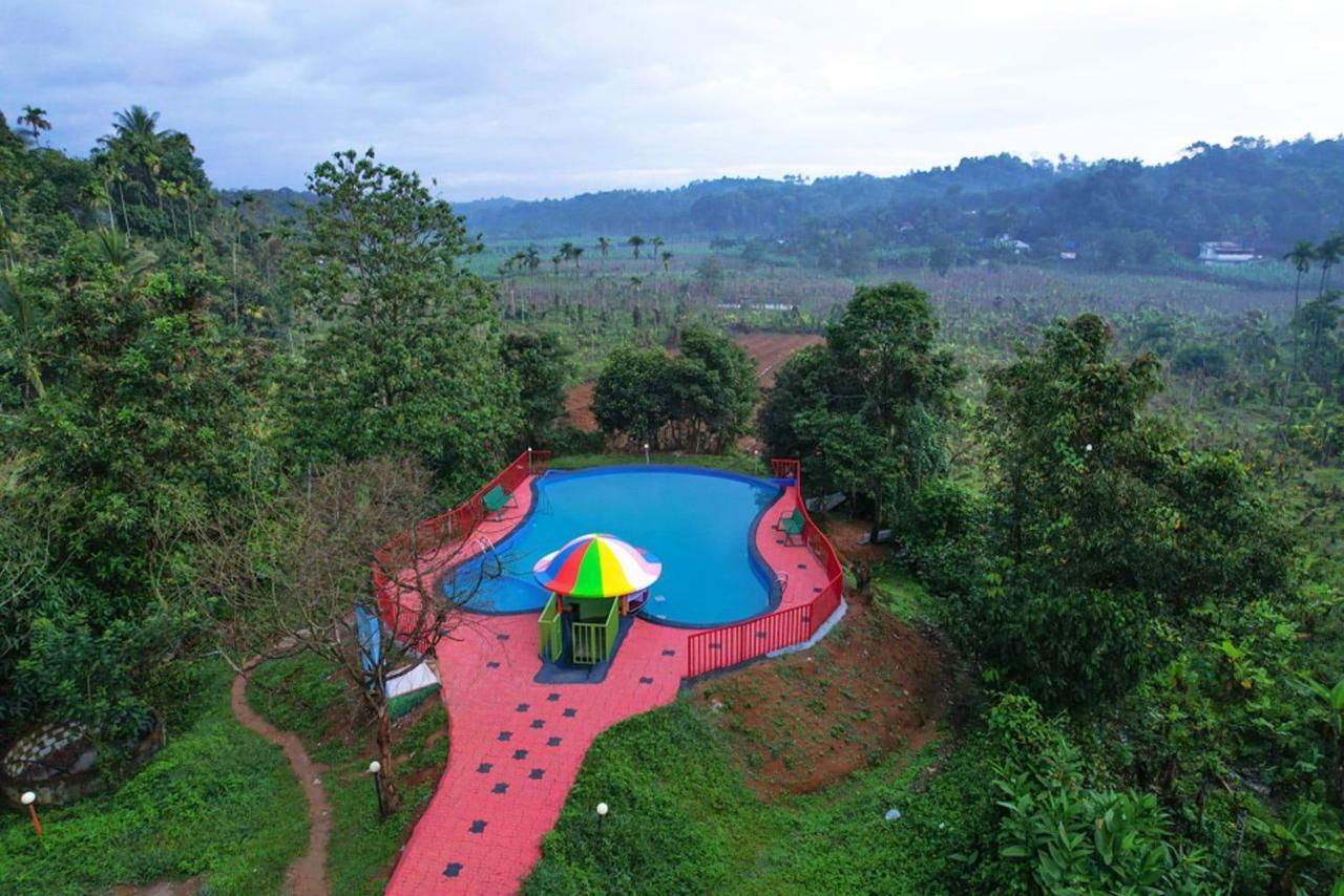 Clay Resort By Bestinn Leisure - Wayanad Padinjarathara Exterior foto