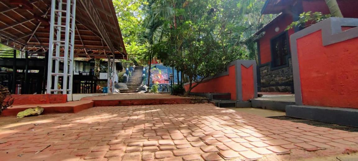 Clay Resort By Bestinn Leisure - Wayanad Padinjarathara Exterior foto